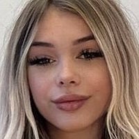 waifuulexi Çıplak