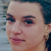 Whoissheiloveher Çıplak