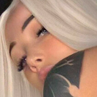 Willow Lay Çıplak