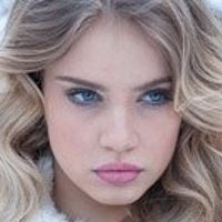 Xenia Tchoumitcheva Çıplak
