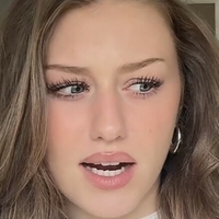 Yana Clare Çıplak