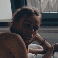 Yana Wex Çıplak