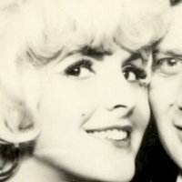 Yolanda Signorelli Çıplak