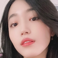 Yoojin Çıplak