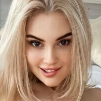 yourhottienica Çıplak