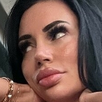 Yvonne Bar Çıplak