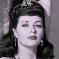 Yvonne De Carlo Çıplak