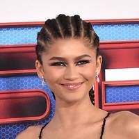 Zendaya Çıplak