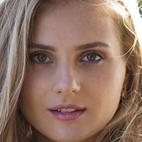 Zina Esepciuc Çıplak