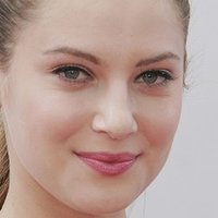 Zoe Levin Çıplak