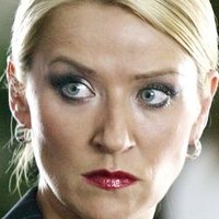 Zoe Lucker Çıplak