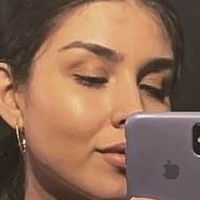 Zoe Matthea Çıplak
