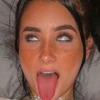 Zoey Aloni Çıplak